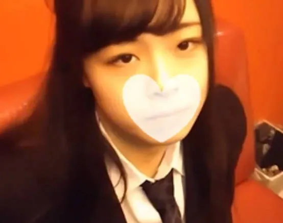 FC2-PPV-4568506 娃娃脸美女