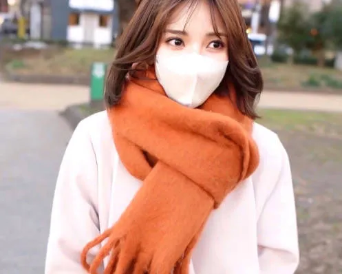 FC2-PPV-4327149 我意识到我是大鸡巴