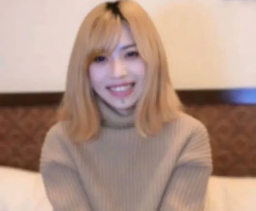 FC2-PPV-4672455 性格温柔的顺从女人