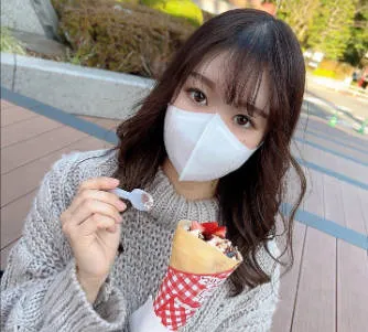 FC2-PPV-2839493 纯真的女大学生