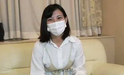 FC2-PPV-2660190 认真的厨师女孩