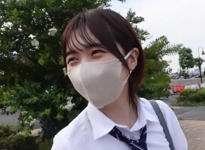 FC2-PPV-3071512 素颜JK大学生