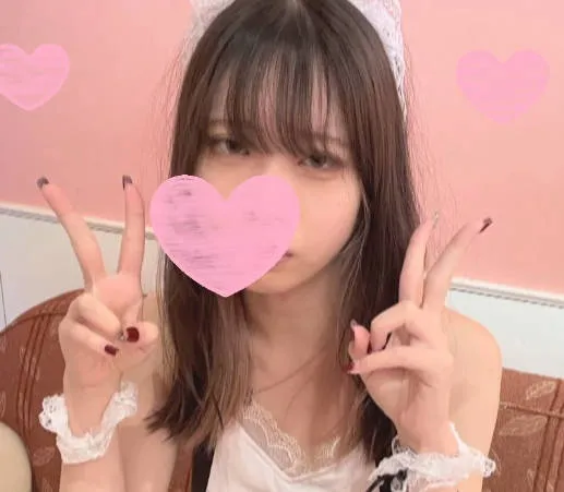 FC2-PPV-4612845 最漂亮的女孩长相清新