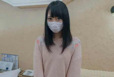 FC2-PPV-4774057 湿润的阴道汁液