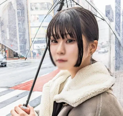 FC2-PPV-4665596 20岁清纯大胸