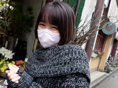 FC2-PPV-3297626 可爱甜美的短发女大学生