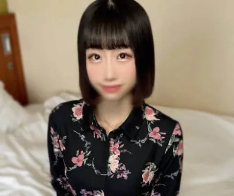 FC2-PPV-4605286 神圣的乳房