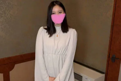 FC2-PPV-4816675 超级可爱的美女四叶