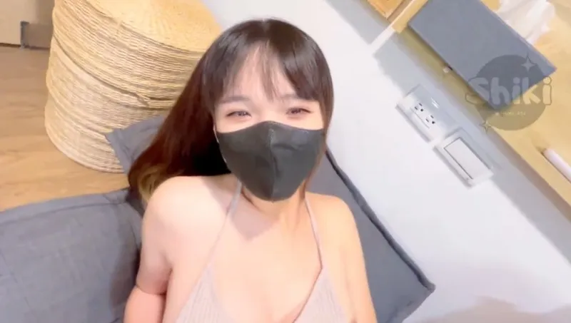 难得的3P让我腿软 紫祈