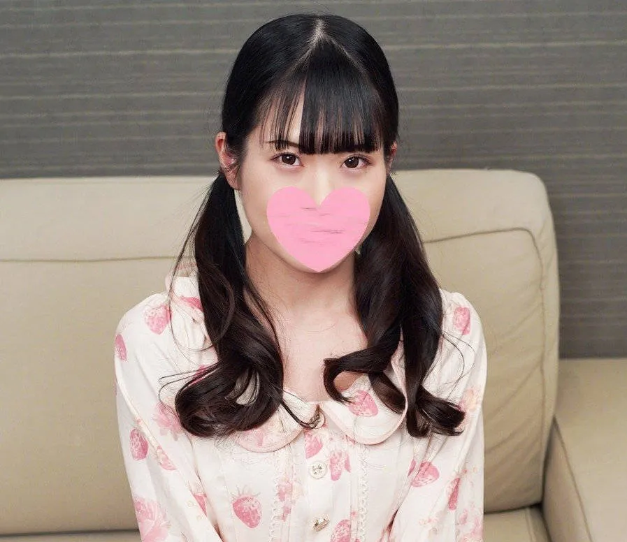 FC2-PPV-3233335 原宿双马尾咖啡厅店员