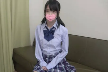 FC2-PPV-2802851 长相开朗的她