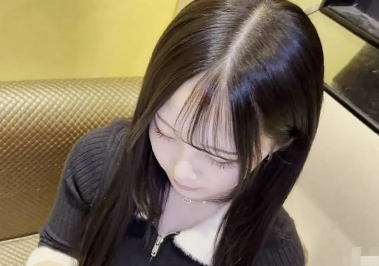 FC2-PPV-4790112 大量精液射入她美丽身体