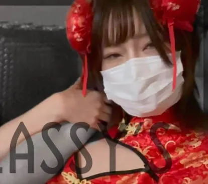 FC2-PPV-4653393 给热爱cosplay的美女中出