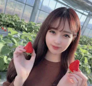 FC2-PPV-4532115 可爱女大学生系列的美女3名精选