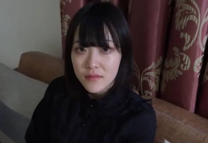 FC2-PPV-2792488 插入美腿少女