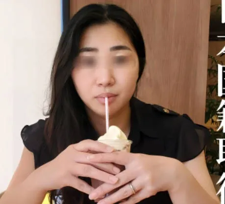 FC2-PPV-4652595 来自马来西亚的已婚女性