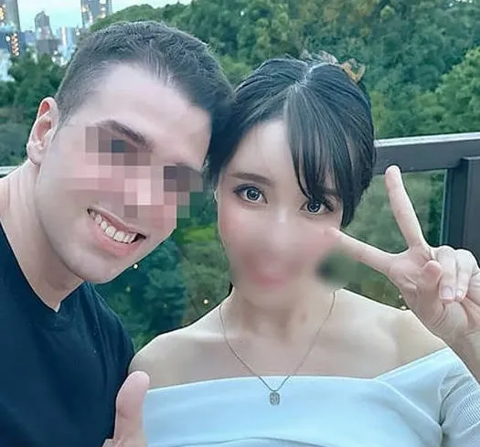 FC2-PPV-4668468 白皙巨乳粉嫩乳头