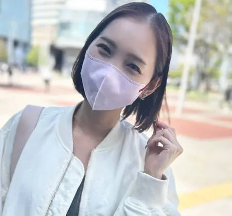 FC2-PPV-4679047 前银座高级俱乐部的王牌