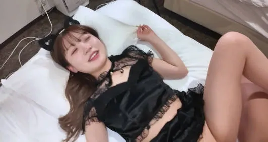 FC2-PPV-4524078 极其可爱的珍稀猫科动物