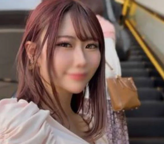 FC2-PPV-4751834 气质优雅的播音员