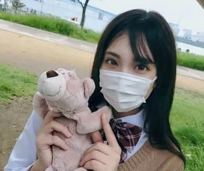 FC2-PPV-4594824 生动的中出视频合集