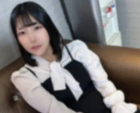 FC2-PPV-4617605 白皙的F杯