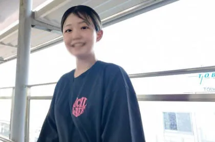 FC2-PPV-4757902 害羞的女大学生缺钱申请写真拍摄巨大的黑色屌丝和巨大的中出