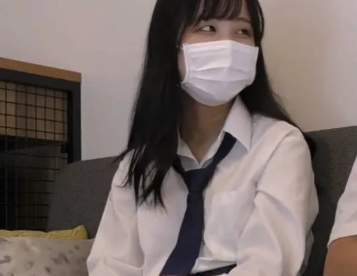 FC2-PPV-3198921 刚刚进入青春期的处女高中生