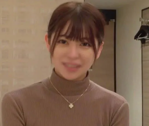 FC2-PPV-4598376 立志成为空姐的澪