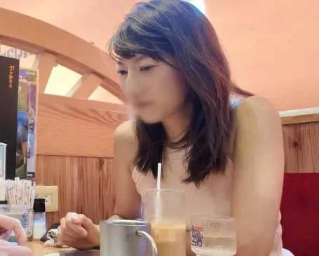 FC2-PPV-4605258 辅导老师出错的课外课