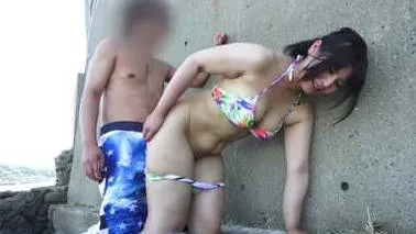 FC2-PPV-2175109 夏天到了海滩的户外性爱