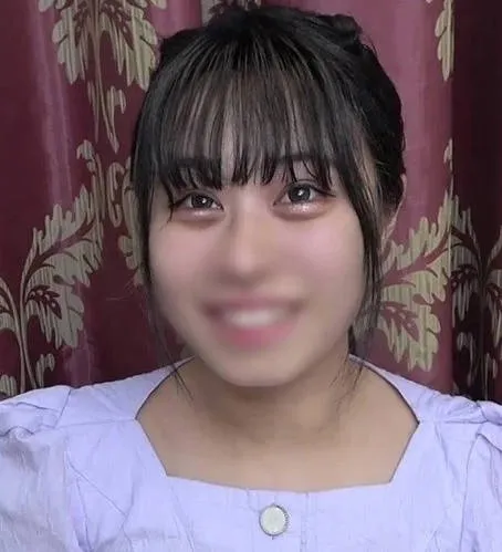 FC2-PPV-4661662 一个开朗纯真的学生