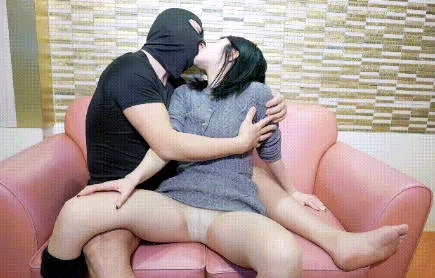 FC2-PPV-4671391 在表演中跳着漂亮舞蹈