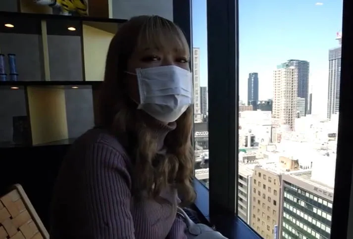 FC2-PPV-3686429 羞涩的巨乳辣妹