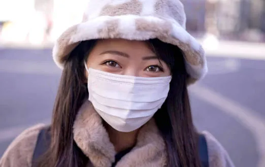 FC2-PPV-2722196 只有一次经验的超纯情少女