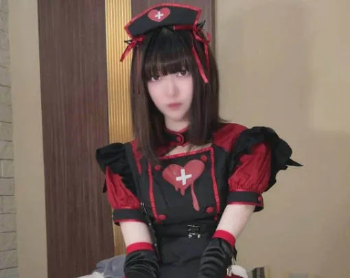 FC2-PPV-4749192 黑色情趣护士制服