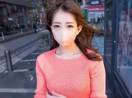 FC2-PPV-2903548 性感傲人的巨乳美容顾问