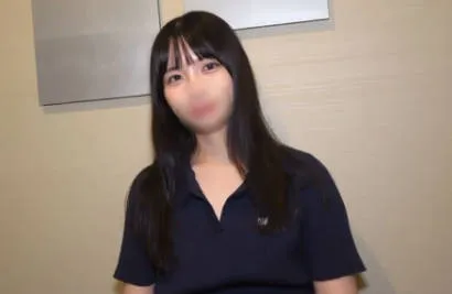 FC2-PPV-4805548 穿着时尚的美丽女子