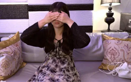 FC2-PPV-4759434 漂亮又干净又敏感的素人