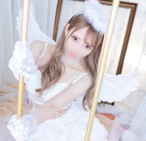 FC2-PPV-2938616 中出拥有众多粉丝的美丽网红