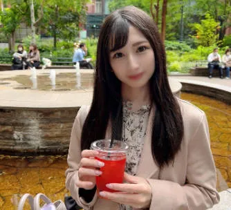 FC2-PPV-2972866 外表光鲜亮丽的OL因为关系而被同事们疏远