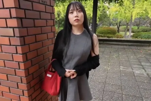 FC2-PPV-4789380 曾经靠卖弄巨乳为生的偶像