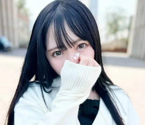 FC2-PPV-4663929 黑发小恶魔给老男人打手枪