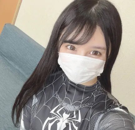 FC2-PPV-3811376 一位拥有78万粉丝的社交媒体超级网红