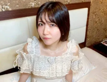 FC2-PPV-4756335 与可爱美女重逢