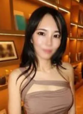 FC2-PPV-4600406 与前模特美女妻子的秘密恋情