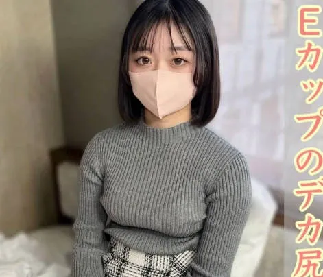 FC2-PPV-4669304 大屁股女大学生被抓住头拍打屁股