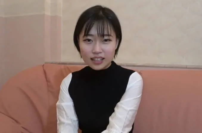 FC2-PPV-3145699 百份百敏感的女大学生