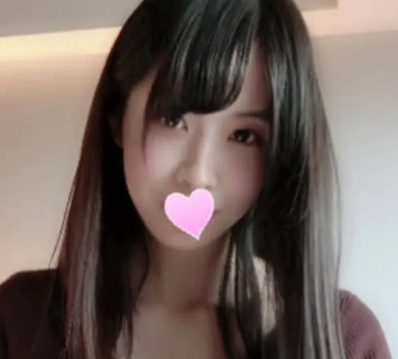 FC2-PPV-4772593 G罩杯写真美女