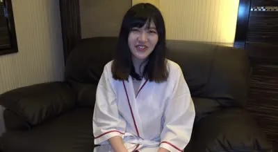 FC2-PPV-4732107 身高170cm美苗条20岁清纯认真性格背后潜藏的超级淫乱